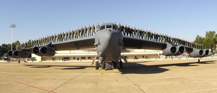 b-52_with_troops_on_wings.jpg