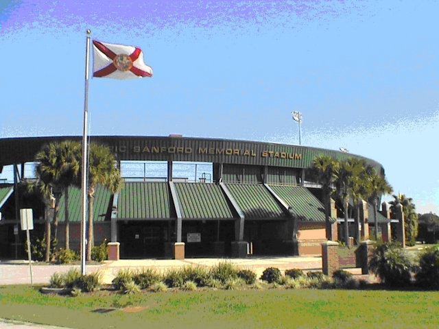 Historic_Sanford_Memorial_Stadium.jpg